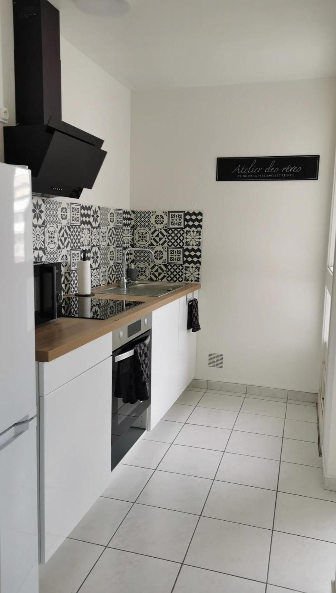 Appartement Refait A Neuf, Climatise Avec Vue Mer Et Montagne, Avec Place De Parking Privative سان سيبريان المظهر الخارجي الصورة
